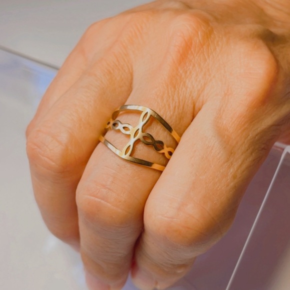 NWT WOMEN'S GOLD STAINLESS STEEL BRAIDED CROSS RING SIZE 10 - Picture 4 of 16